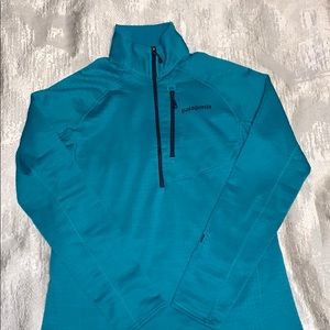 Patagonia R1 pullover fleece. Tidal blue/teal